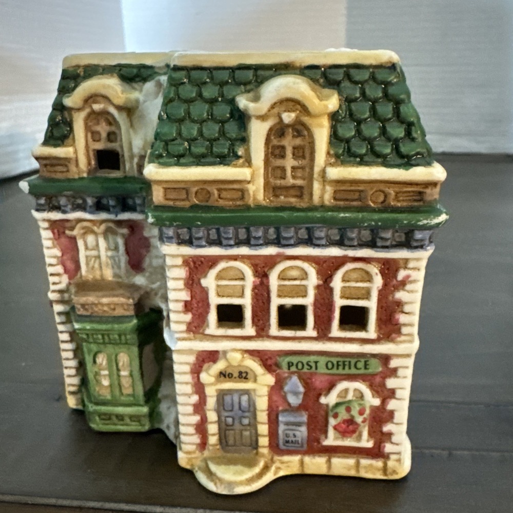 Vintage Mini Lighted House Town Post Office 4"‎ Christmas Tradition Village 1993